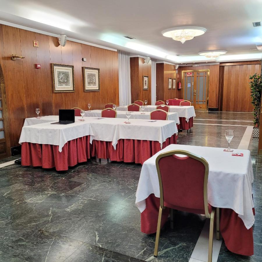 Zenit Imperial Hotel Valladolid Exterior foto